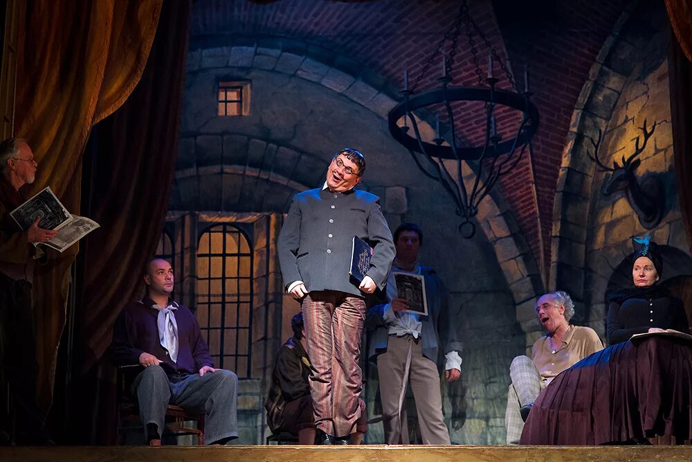 Спектакль «мещане» театр им ленсовета. Театр ленсовета мигицко. Новый театр сочи женитьба. Театр ленсовета мигицко. Театр ленсовета труппа.