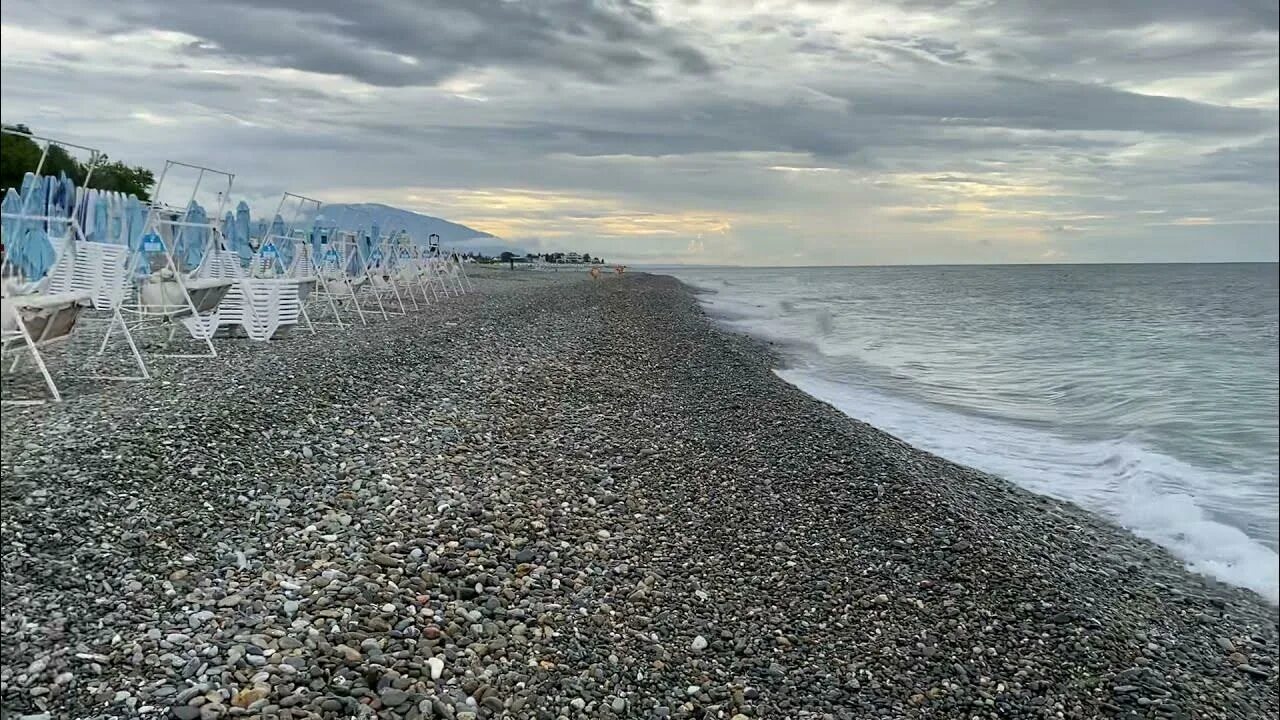 Погода морское на 3 дня. Море в Сочи в сентябре. Сочи Адлер сентябрь. Море в Сочи в июне. Море в Сочи сейчас.