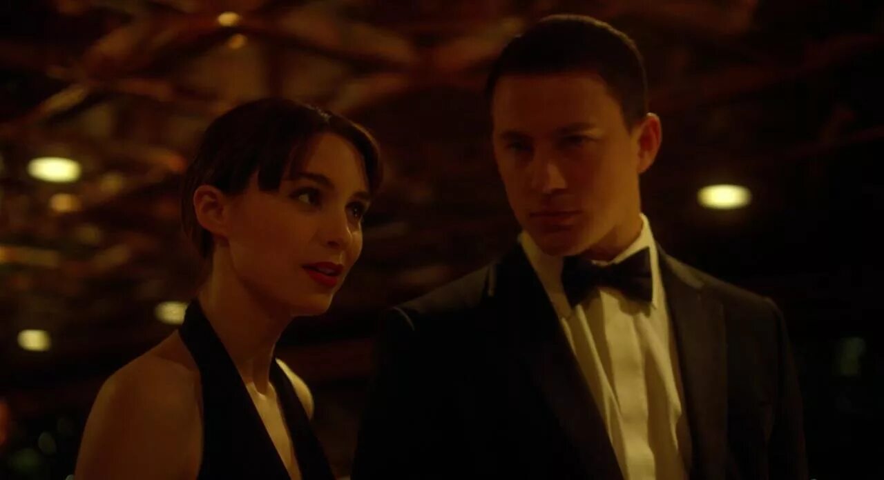 ). побочный эффект 2023. кэтрин зета джонс побочный эффект. побочный эффект 2023. джуд лоу побочный эффект.