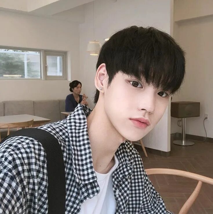 Корейские парни ульзанг. Корейский парень ulzzang boy. Кореан бойс. Кореан бой ulzzang. Пацаны кореянка.