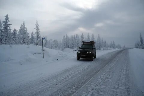 Мирный сколько км