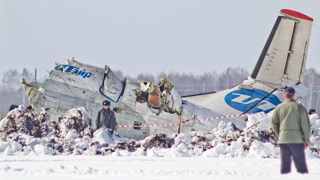 Авиакатастрофа 2012. Авиакатастрофа в Тюмени ATR -72. АТР 72 Тюмень авиакатастрофа. АТР-72 катастрофа в Тюмени.