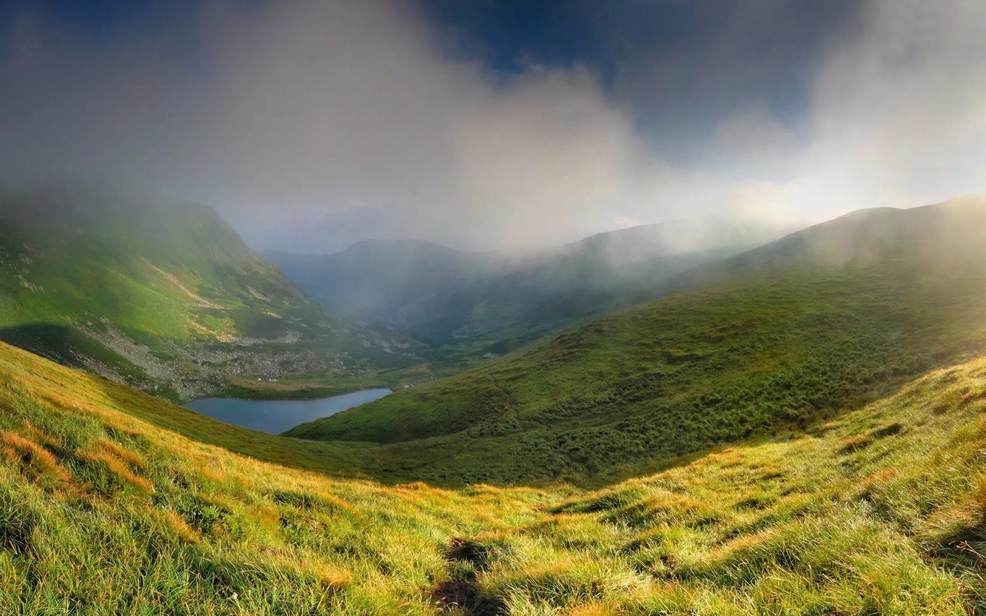 Поля и равнины россии. Еду еду еду еду я реки степи горы и поля текст. Холмистый пейзаж. Еду еду реки степи горы. Усть-канская пещера белый камень.