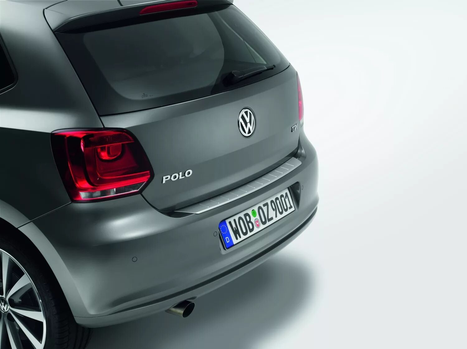 Купить накладки поло. Задний бампер Polo 6c. VW Polo накладка на задний бампер. Polo 6r 6c. Накладка на задний бампер Фольксваген поло.