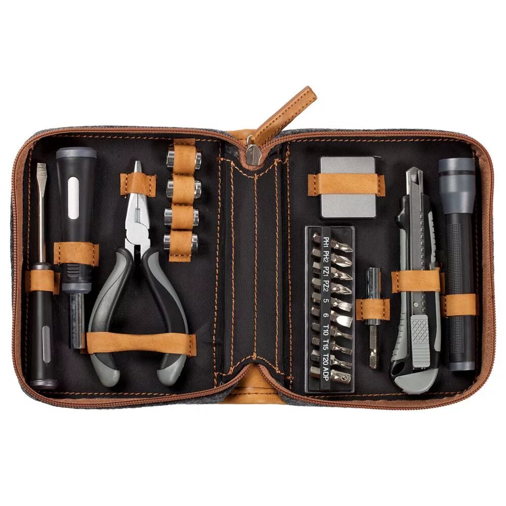 Набор инструментов для man 18460. Мужской набор инструментов. Подарочный набор инструментов для мужчин. Парень с набором инструментов.