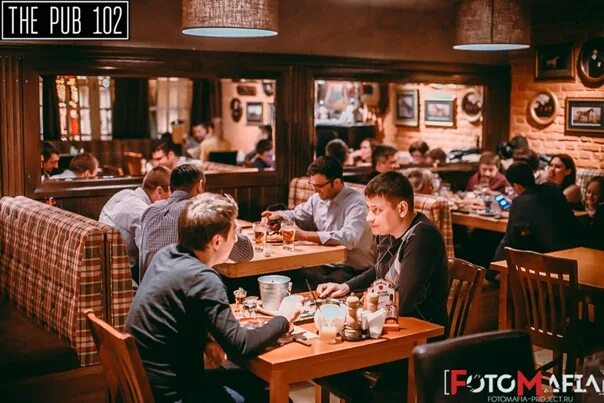 The pub 102. Паб 102 Калуга. Кафе паб 102 Калуга. Паб 102 Калуга сотрудники. Pub 102 Калуга меню.