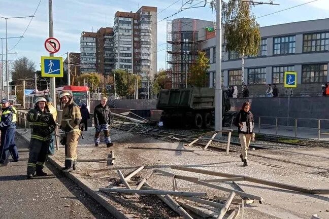 23 октября 16. Самара авария Ново Садовая. Пешеходный переход Самара. ДТП на Ново садовой Масленникова.