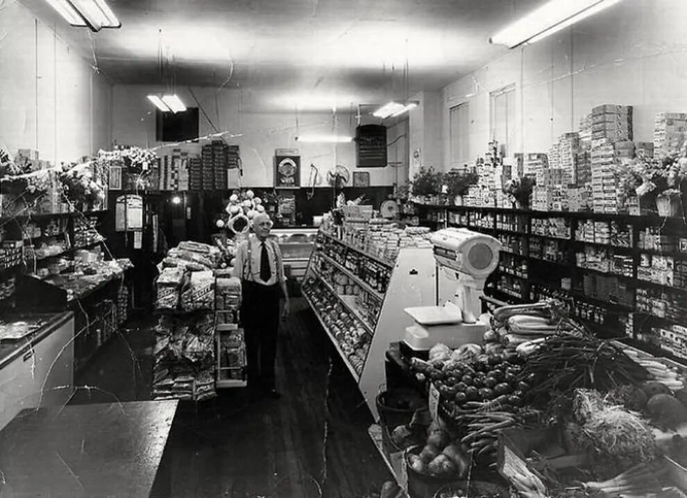 Первые магазины. Магазин в США 1950. Америка 1960 е супермаркет. Супермаркеты США (70-Е, 80-Е).. Супермаркеты США В 1960-Е.