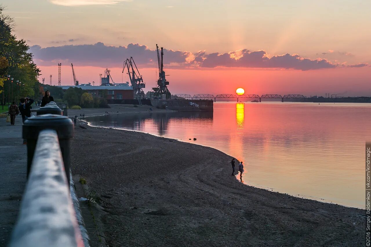 Набережная реки Кама Закамск. Набережная Закамск Пермь. Пермь набережная Камы. Город Чайковский Кама набережная.