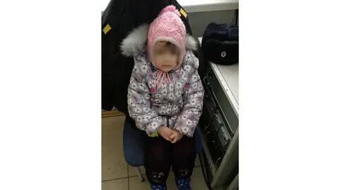 Нашли маленькую девочку