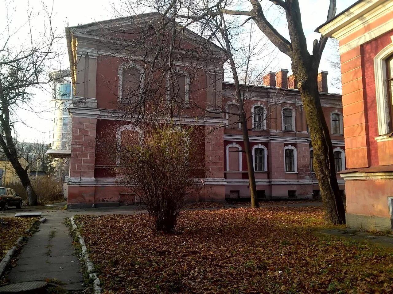 Госпитали петербурга. 442 Военный госпиталь в Санкт-Петербурге. Суворовский проспект 63 Санкт-Петербург госпиталь. 442-Й окружной военный госпиталь им. Соловьева в Санкт-Петербурге. Николаевский военный госпиталь.