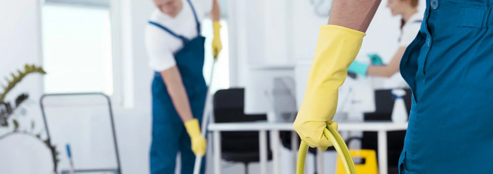 Профессиональный клининг. Клининг домов. Cleaning action. Профессиональная уборка. Клининг помещений.