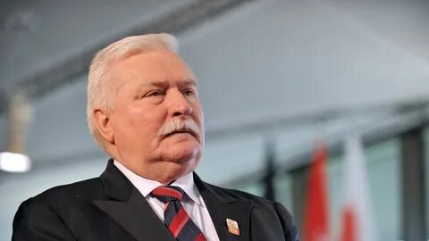 Леха валенси