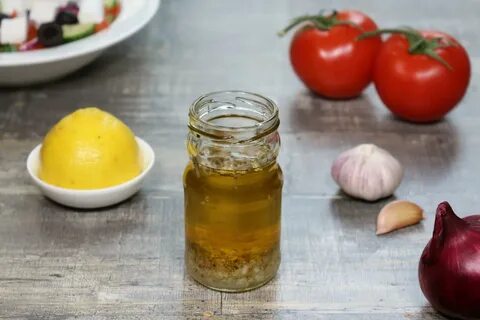Чем заправить греческий