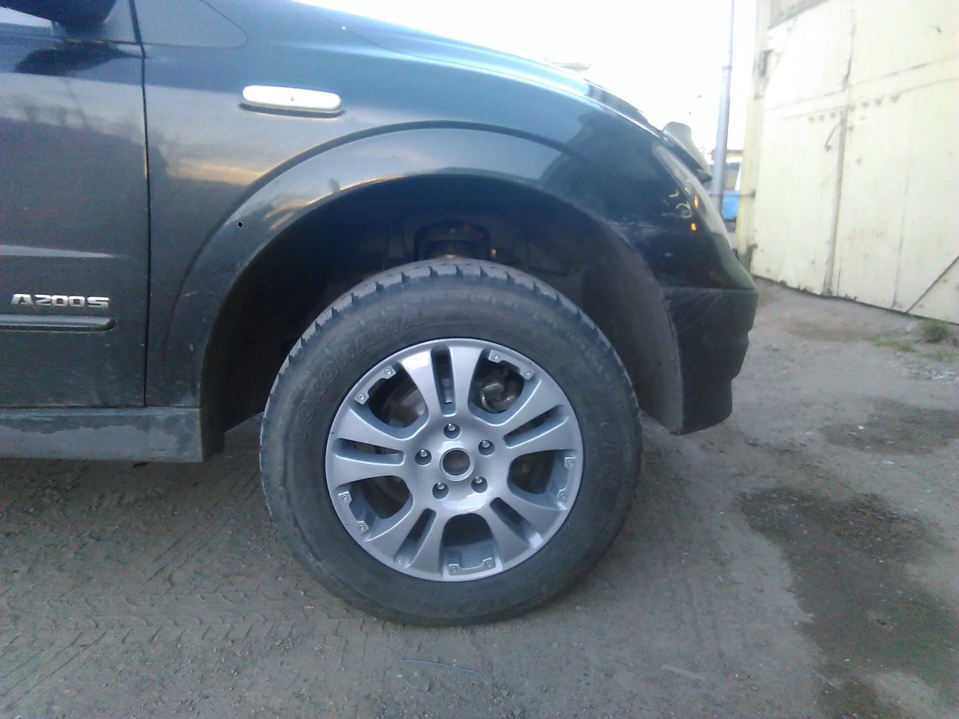 Kyron 255/60 r18. Кайрон r18. Диски Актион на Рекстон r18. Кайрон на 18 дисках. Колесные диски кайрон