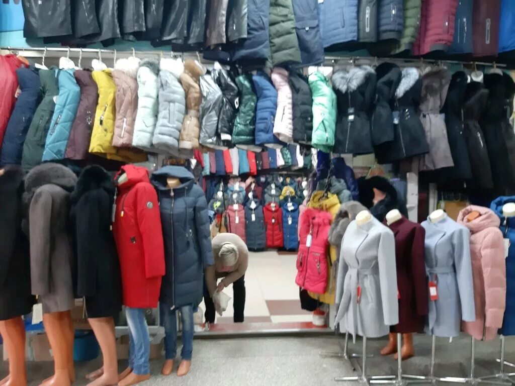 Г курск магазин серж мужские костюмы. Салон серж в курске. Курск верхняя луговая военторг. Одежда обувь курск. Планета одежды и обуви.