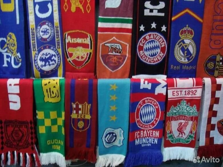 Футбольный шарф. Коллекция футбольных шарфов. Фанатские шарфы. Шарфы болельщиков футбола.