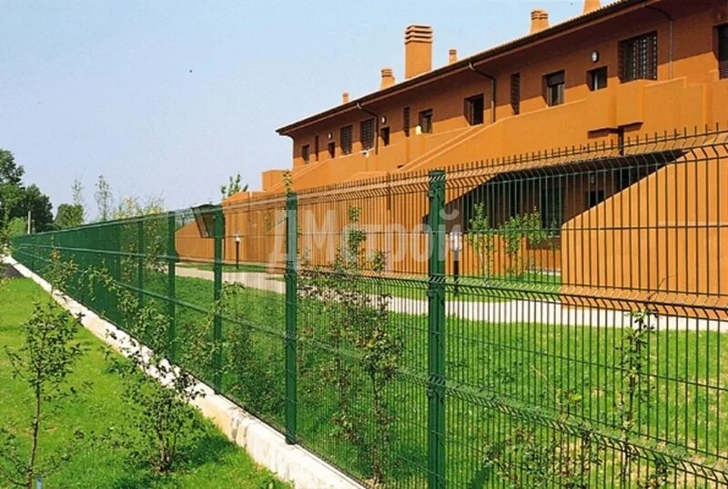 3д забор на складе. 3д ограждение склада. Штакетник металлический металлпрофиль. Забор для предприятия. Красивый деревянный забор.