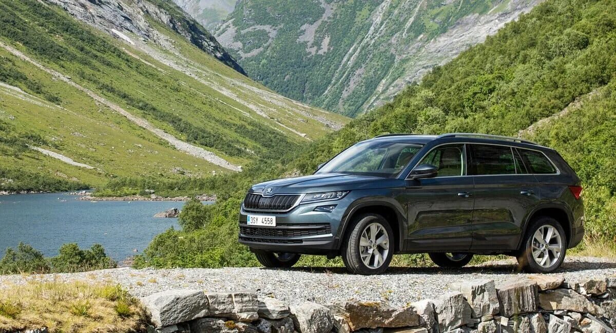 Кодиак лампы какие. Skoda kodiaq 2017. skoda kodiaq rs 2025. volkswagen кодиак.