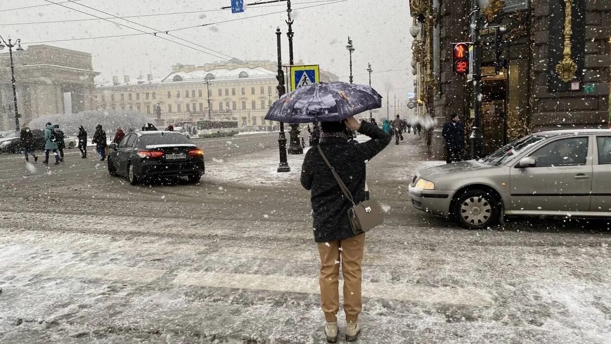 Завтра будет 0 градусов. Первый снег в Санкт-Петербурге. Санкт-Петербург мокрый снег. Первый снег в Питере. Похолодание в Санкт-Петербурге.