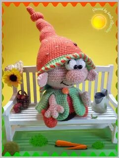 Гномик амигуруми крючком