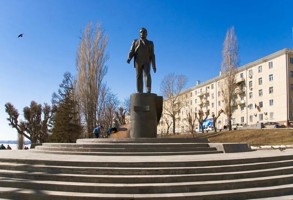 Памятные места саратова. Памятные места саратова. Парк победы соколовая гора. Памятные места саратова. Памятники города саратова.