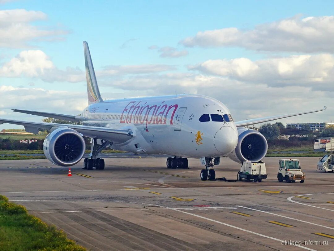 Боинг 787-8. Боинг 787 авиакомпании. Боинг 787 эфиопские. Boeing 787-8 Ethiopian Airlines.