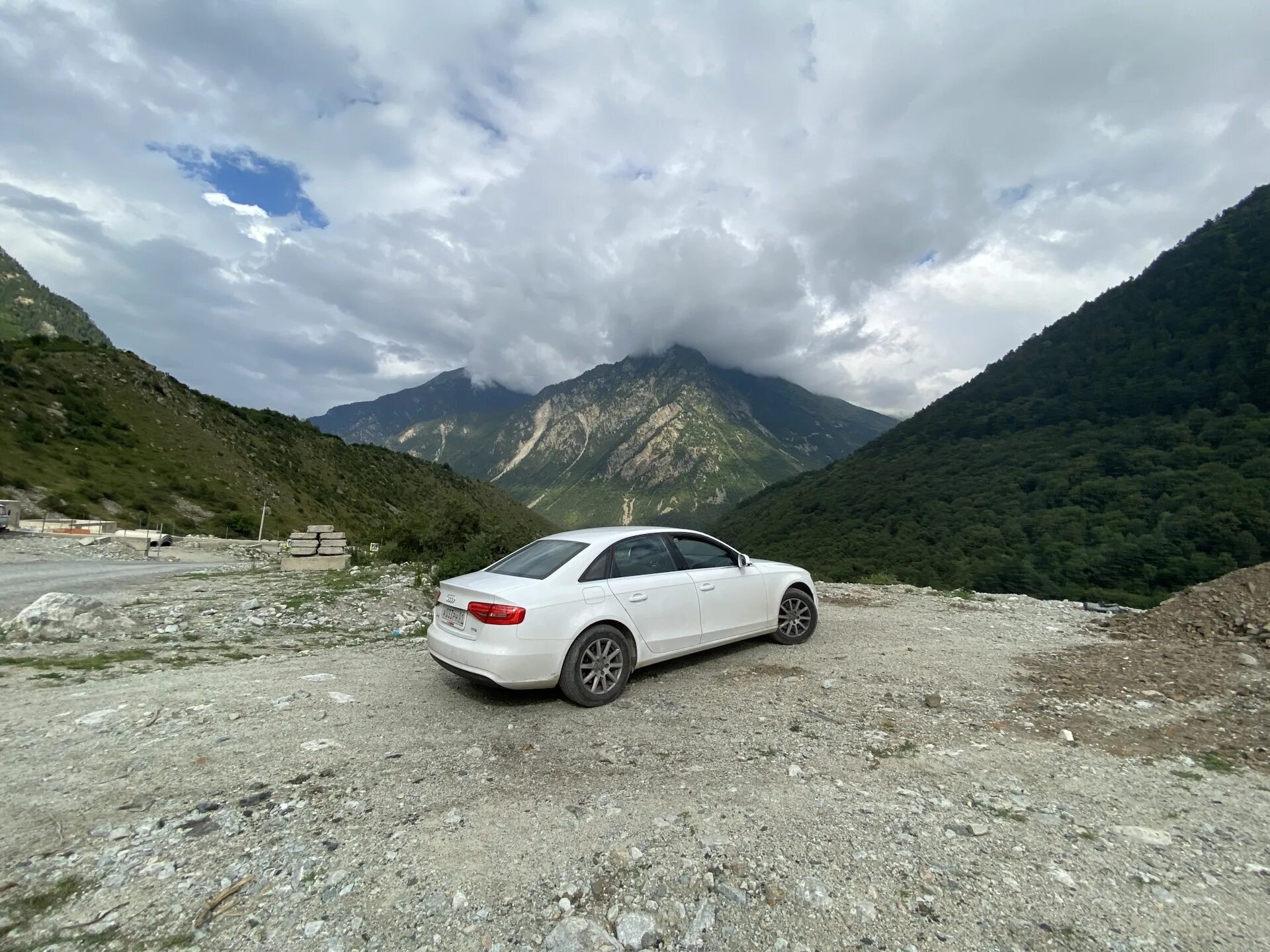 Автомобилей с пробегом северная осетия. Осетия. Красивые места Северной Осетии на машине. Кезенойам, Чечня/Дагестан. Дагестан или Осетия.