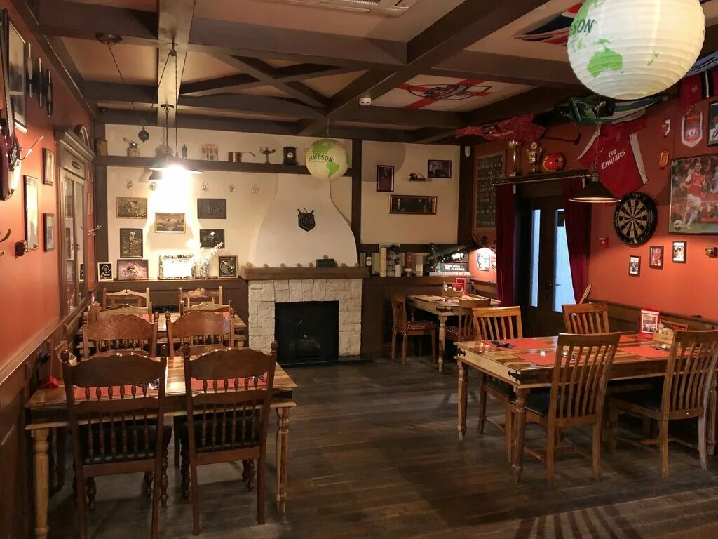 Лок сток паб москва. Лок бар. Crowley irish pub преображенская площадь. Лок бар. Кальянная чиллаут тверь.