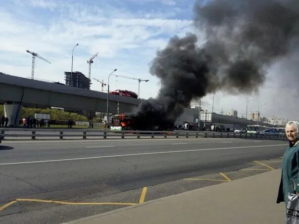 Пожар в очаково. Что горит в москве сейчас. Пожар в москве вчера. Москва горит 2023. Пожар в москве вчера.