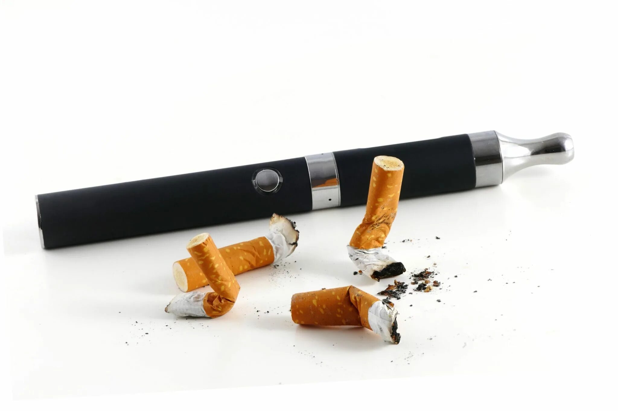 Фото сигареты. Курение сигар. Электрическая сигарета на белом фоне. Бычок сигареты. Что можно вместо сигарет