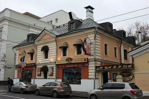 Ресторан & бар tutta la vita. Ул. Большая ордынка 20. Ресторан & бар tutta la vita. Большая ордынка 20 стр 7.