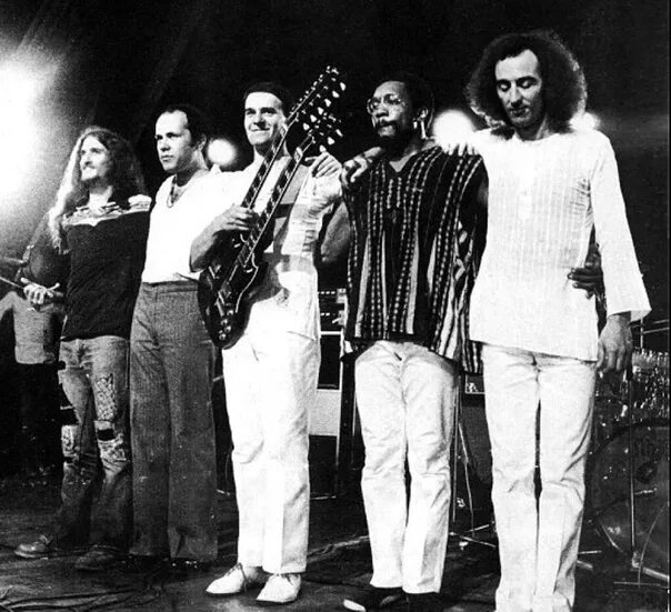 Mahavishnu orchestra. Группа Mahavishnu Orchestra. The Mahavishnu Orchestra 1973. The Mahavishnu Orchestra with John MCLAUGHLIN.