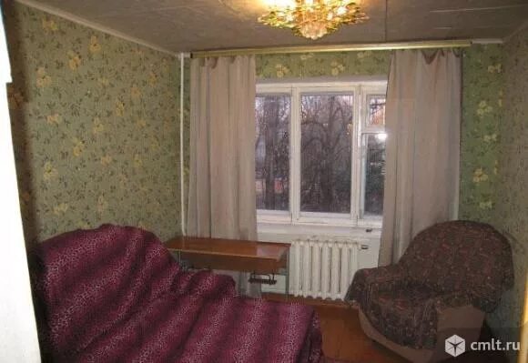 Снять комнату общежитие воронеж коминтерновский. Хрущевка без ремонта фото. 2 комнатная хрущевка без ремонта. Односторонняя 77 дом. Снять комнату общежитие воронеж коминтерновский.
