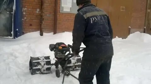 Мотоблок зимой