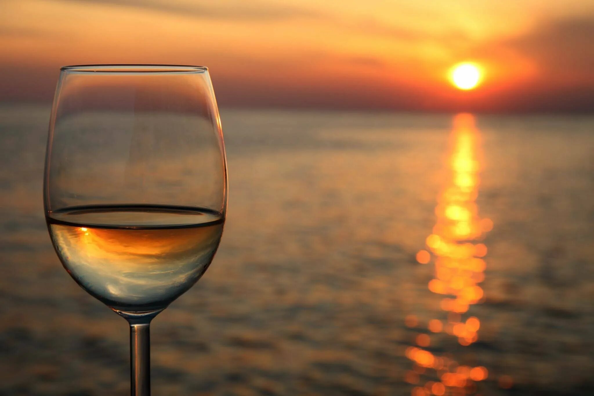 Moment glass