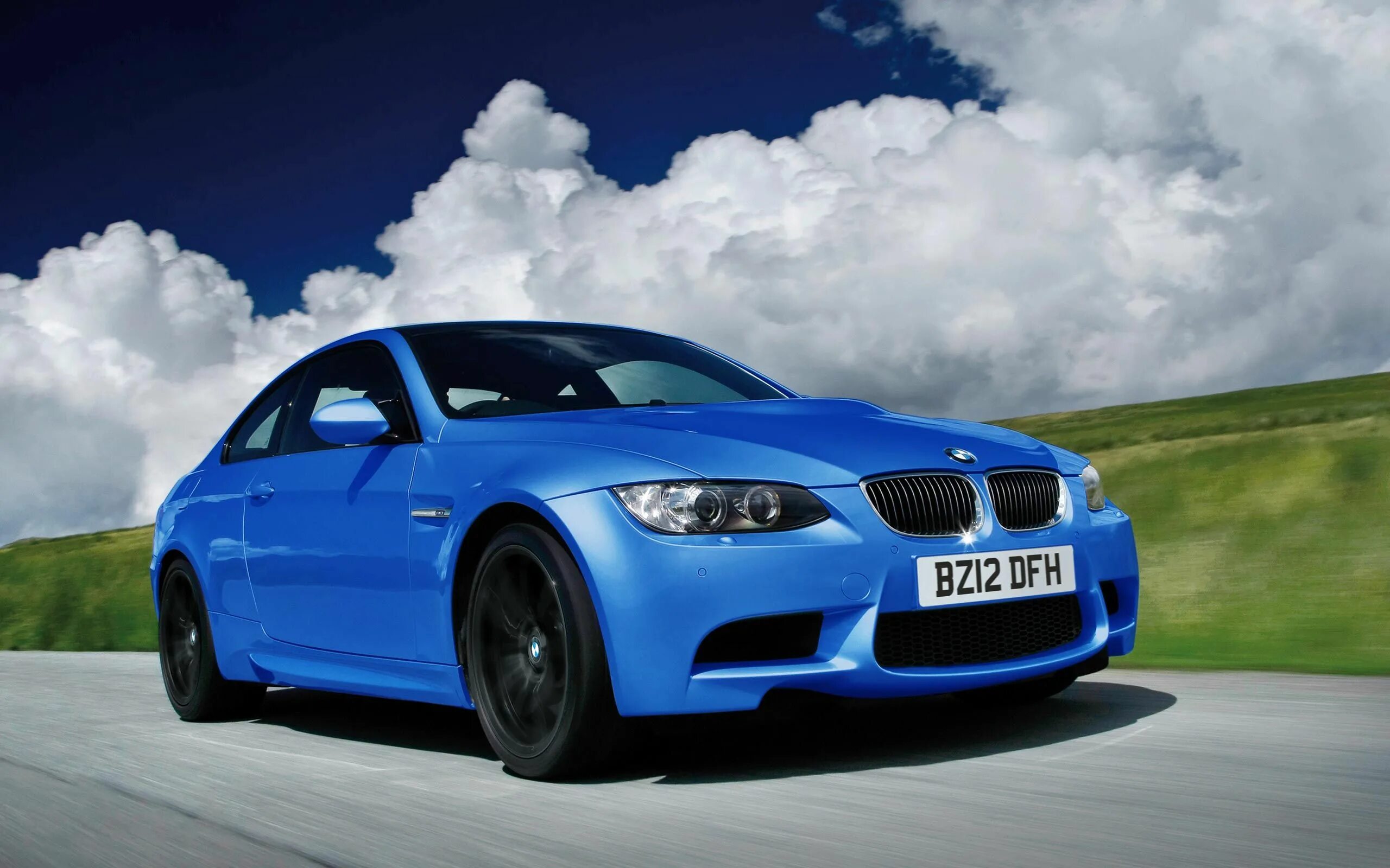 Вмв машина. BMW m3. БМВ м3 купе. BMW m3 Coupe 2012. BMW m3 синяя.