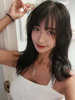 ▲ 企 鵝 妹 義 大 利 遭 種 族 歧 視.屁 孩 街 頭"亂 射 珍 奶"求 助 警 察 結 局 超 心... 