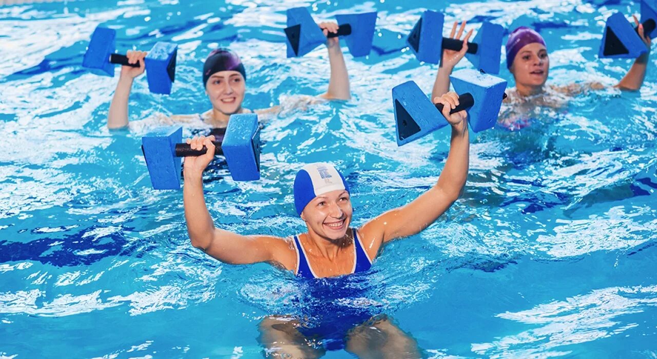 Аквааэробика киров. Приглашение на аквааэробику. Aqua runner для аквааэробики. Аквааэробика в аквапарке. Аквааэробика киров.