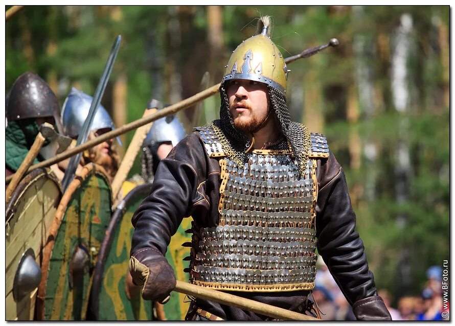Древнерусский воин. Фото воинов древней. Викинги и варяги на руси. Великий воин александр македонский. Викинг вендельская эпоха.