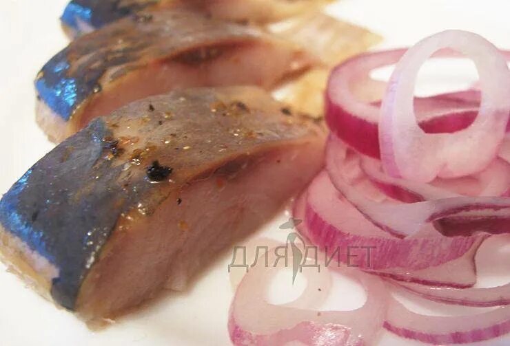 Холестерин в продуктах. Рыбы которые можно кушать. Холестерин в продуктах. Можно ли селедку при холестерине. Диета для снижения холестерина.