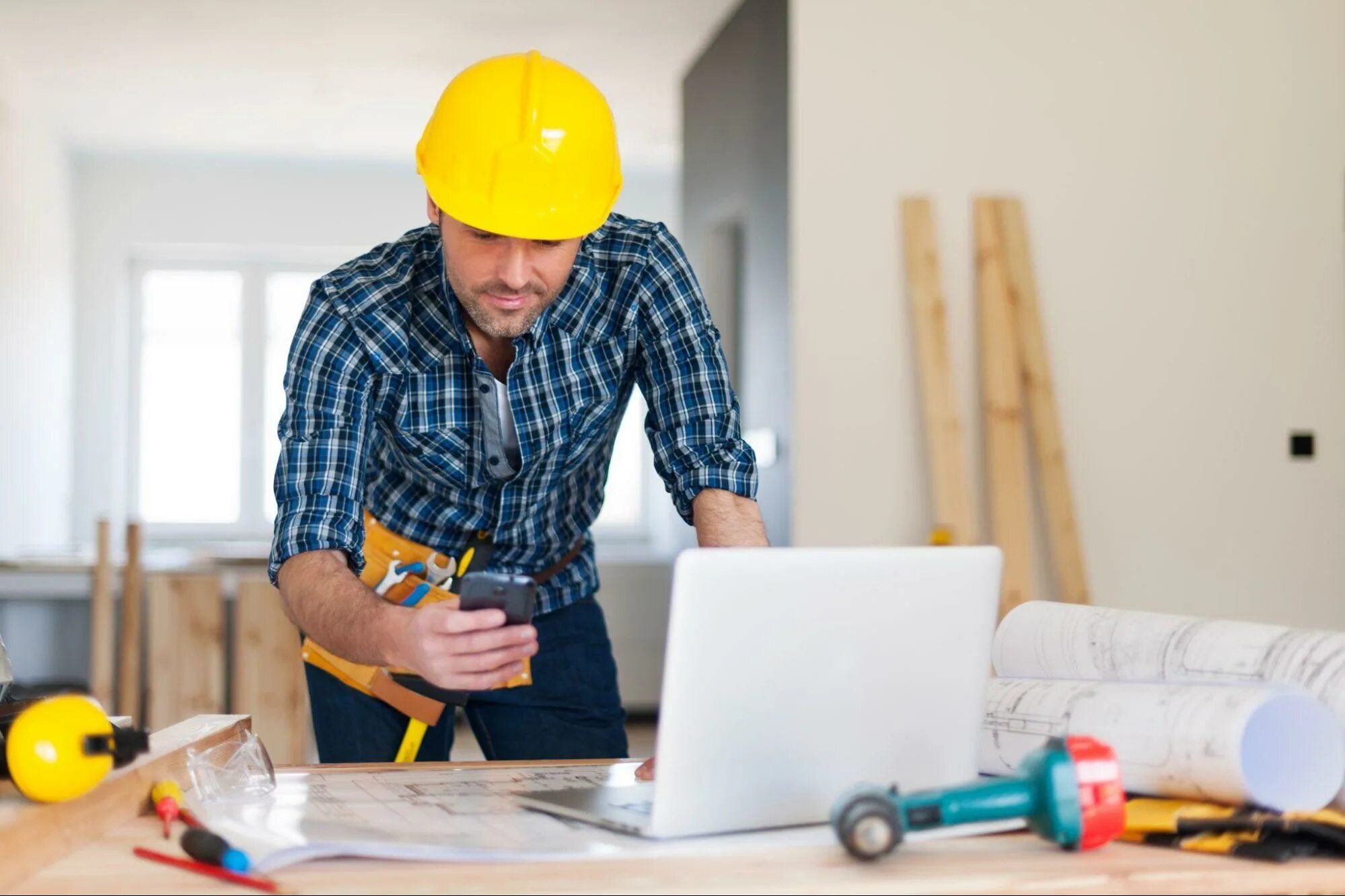 Building workers