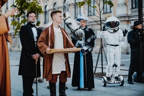 Спектакль променад