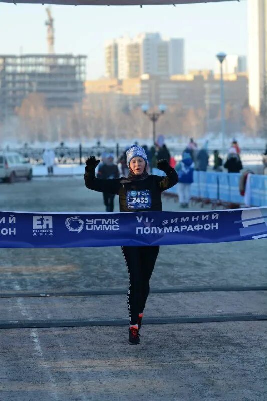 европа азия 2022 фото. гатчинский полумарафон 2022 регистрация. марафон угмк европа-азия 2022. европа азия екатеринбург 2023 зимний полумарафон. марафон европа азия карта.