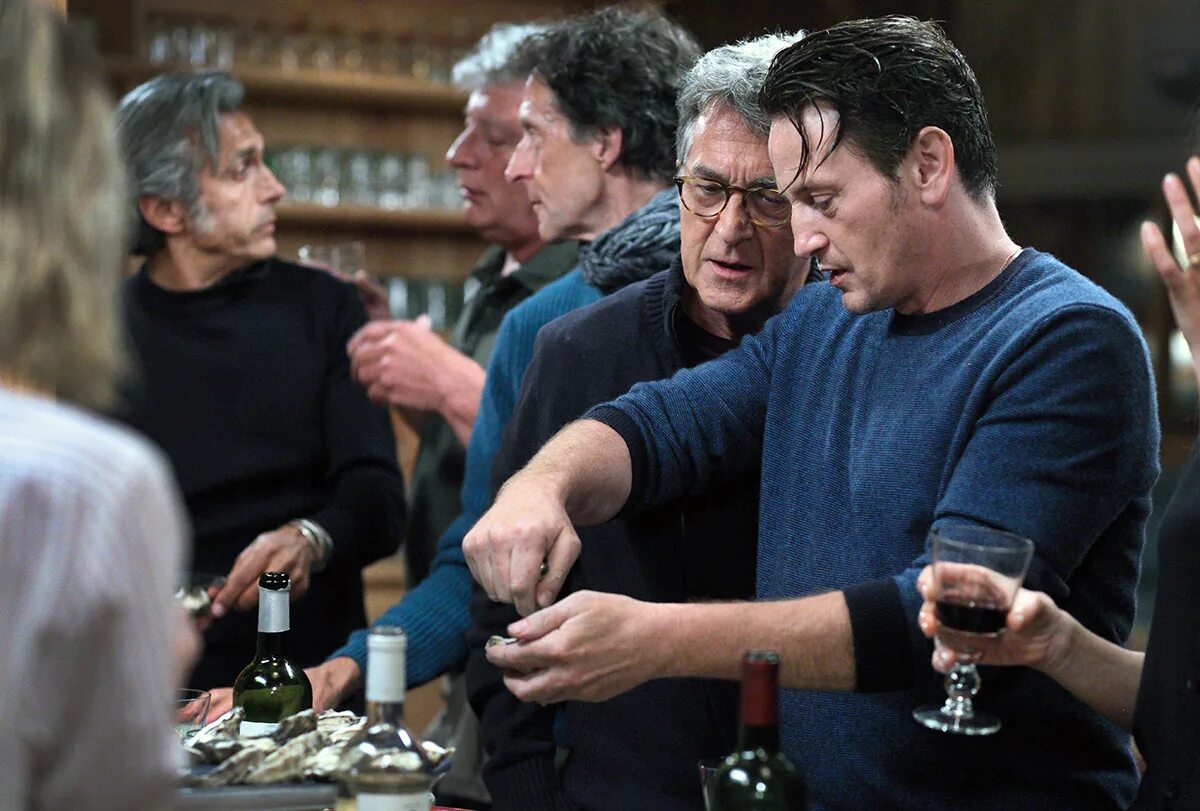 Маленькие секреты фильм франция. Маленькие секреты большой компании отзывы. Маленькие секреты фильм 2019. Фильмы с франсуа клюзе. Марион котийяр маленькие секреты большой компании.