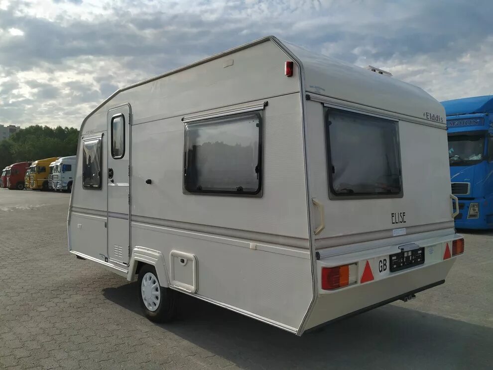 Прицеп дача 750кг. Прицеп кемпер до 750 кг. Прицеп дача Elddis Typhoon XL 1997г комплектация. Прицеп Караван кемпер до 4 метров 750кг Hobbi. Куплю автодом на колесах б