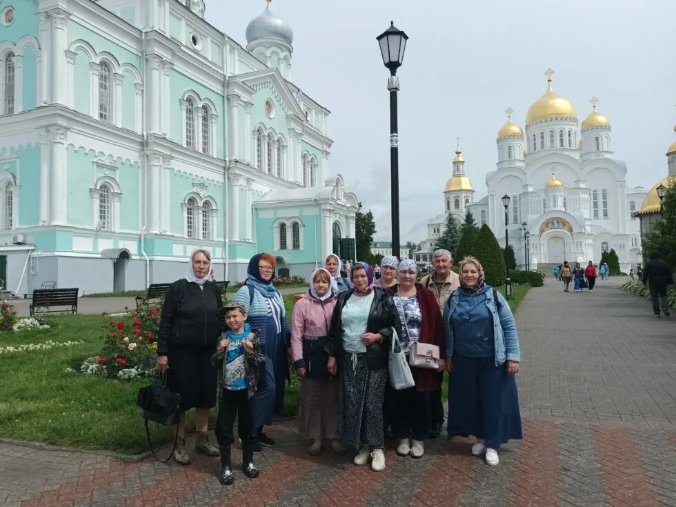 Дивеево экскурсии. Дивеево монастырь. Дивеевский монастырь. Поездка в Дивеево с проживанием. Дивеево монастырь сайт расписание