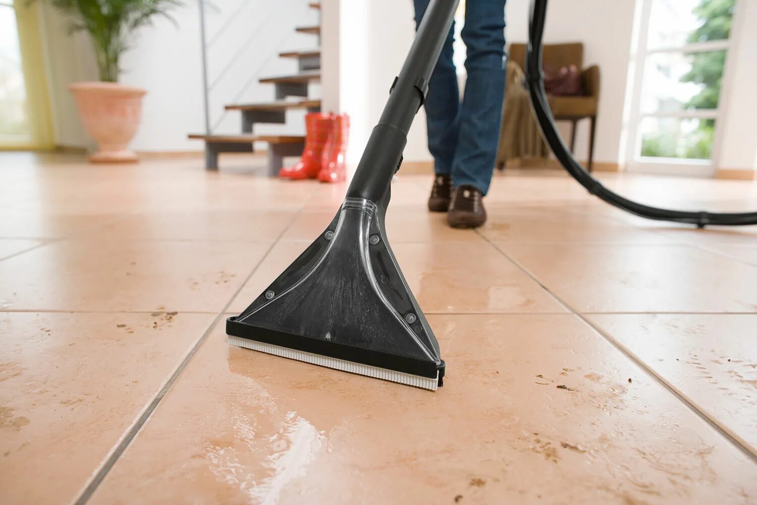 Пылесос для плитки и ламината. Karcher se 4001. моющий пылесос karcher se 4001. karcher se 4002. karcher se 5.100.