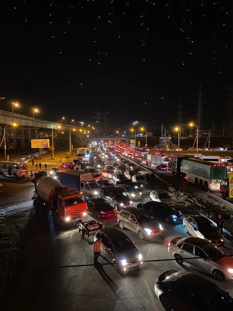 Почему сегодня пробки в москве сейчас. Пробки м5 Тольятти. Пробки м5 Миасс. Пробки м5 Жигулевск. Пробки м5 Тольятти Жигулевск.