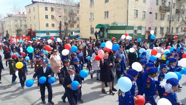 Администрация г.АК-Довурак. Город АК-Довурак Республики Тыва. Тыва АК Довурак. Школа 3 АК-Довурак. Администрация ак довурак